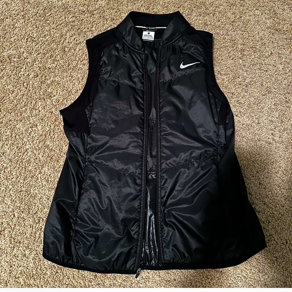 Black nike running vest